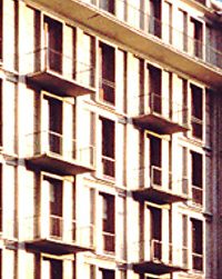 LAISSEZ-VOUS CONTER LA PLACE MICHELET & SON QUARTIER