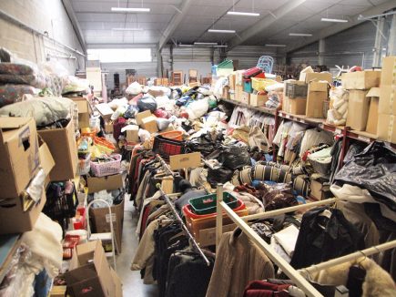 Le bric-à-brac d’Emmaüs,                                                      une action humanitaire qui profite à tous