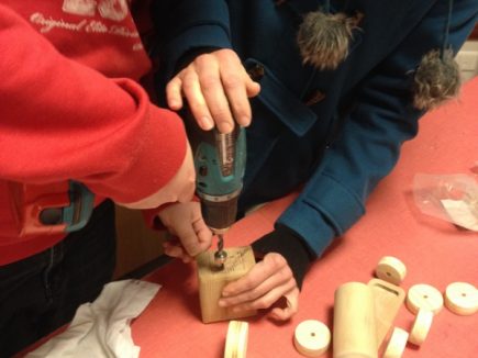 ATELIER CREALUD’ –  Jouer, créer, s’amuser, partager… et apprendre à vivre