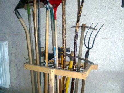 Un rangement pour outils de jardin FICHE PRATIQUE