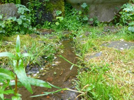 au jardin, aménager le trajet de l’eau