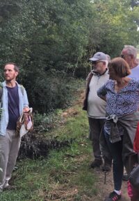 Ecorces, bourgeons et vannerie sauvage au pied du château d’Artias (Haute-Loire)