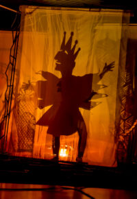 LES HABITS NEUFS DE L’EMPEREUR, un spectacle bijou