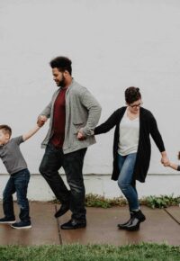 « Le geste créatif » Formation à destination des parents, des assistantes maternelles et des professionnels des crèches.