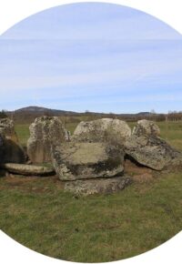 Balade nature et patrimoine, à la découverte du Dolmen de la « Pierre des fées » pour les journées de l’archéologie 